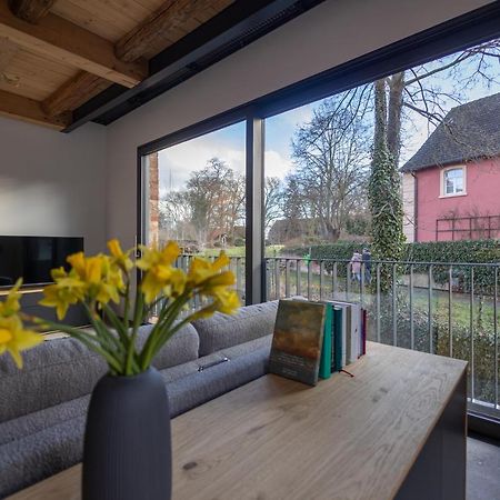 Modernes Ferien- Und Messezimmer In Idyllischer Lage Nordstemmen Bagian luar foto